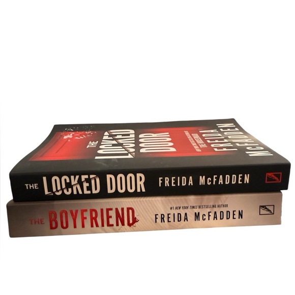 NEW Freida McFadden 2 Book Bundle Includes The Locked Door & The Boyfriend - Picture 2 of 6